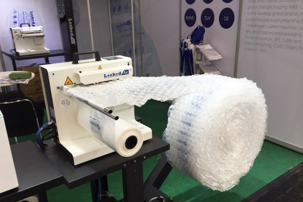 CeMAT上の空気を閉じ込める